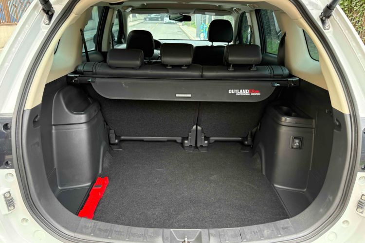 Used Mitsubishi Outlander 2019 2.0L Two-Wheel Drive Comfort Edition 5 Seats China V Standard
