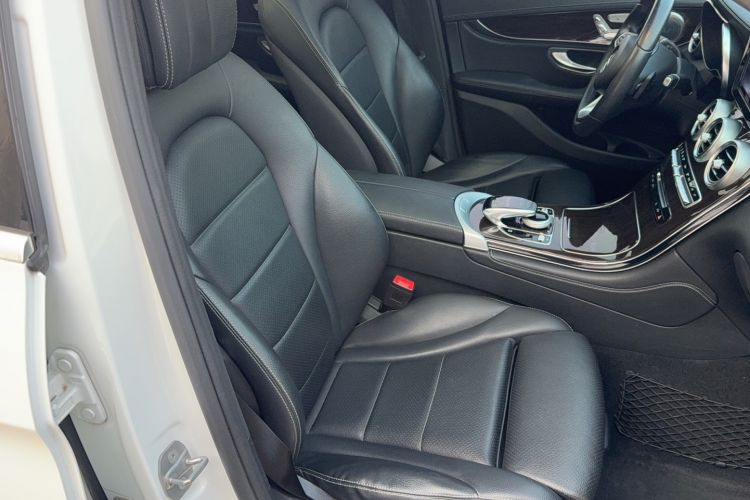 Used Mercedes-Benz GLC 2019 GLC 260 L 4MATIC Dynamic Model
