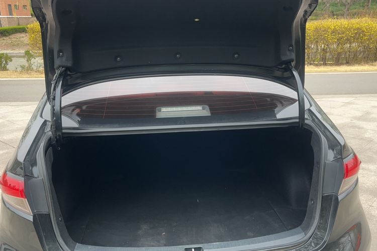 Used Toyota Levin 2021 Dual-Motor 1.8H E-CVT Leading Edition
