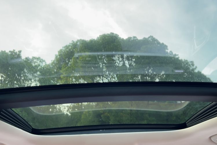 Used Geely Auto Emgrand X7 Sport 2018 1.8TD Automatic Two-Wheel Drive ZhiZun Model with 4G Connectivity
