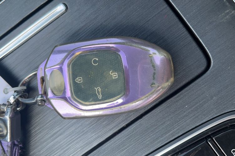 Used GAC Trumpchi GS8 2022 Linghang Series 2.0 TGDI Two-Wheel-Drive Luxury Smart Connectivity Version (7 Seats)
