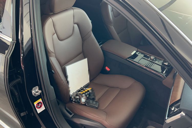 Used Volvo S90 New Energy 2022 T8 eDrive Hybrid Luxury Edition
