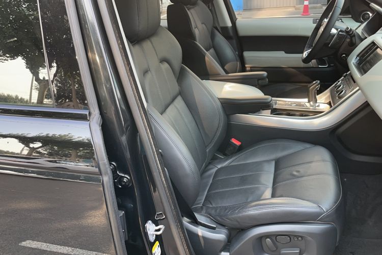 Used Land Rover Range Rover Sport 2014 3.0T V6 Gasoline Version U.S. Specification
