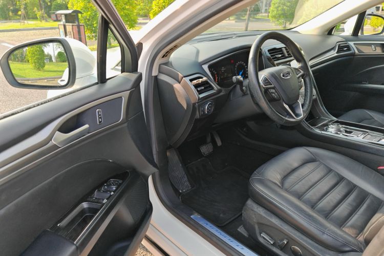 Used Ford Mondeo 2017 EcoBoost 180 Stylish Model
