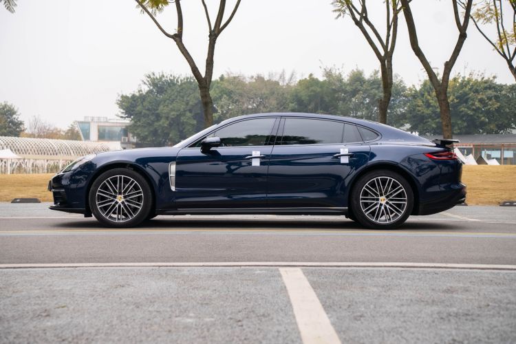 Used Porsche Panamera 2019 Panamera 4 Executive Long Wheelbase 2.9T