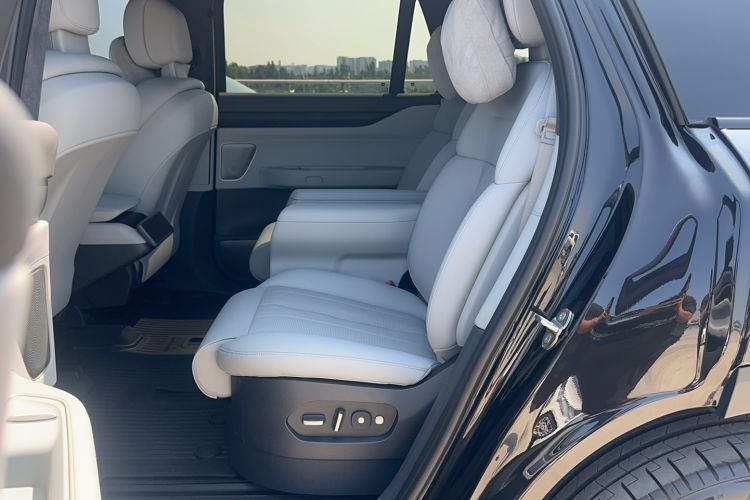 Used Nio ES8 2024 75 kWh
