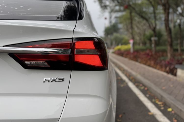 Used Roewe RX3 2020 1.6L CVT 4G Connected Ultra-Cool Flagship Edition
