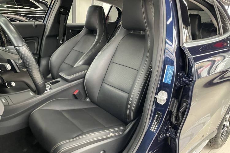 Used Mercedes-Benz GLA 2015 GLA 200 Fashion Model
