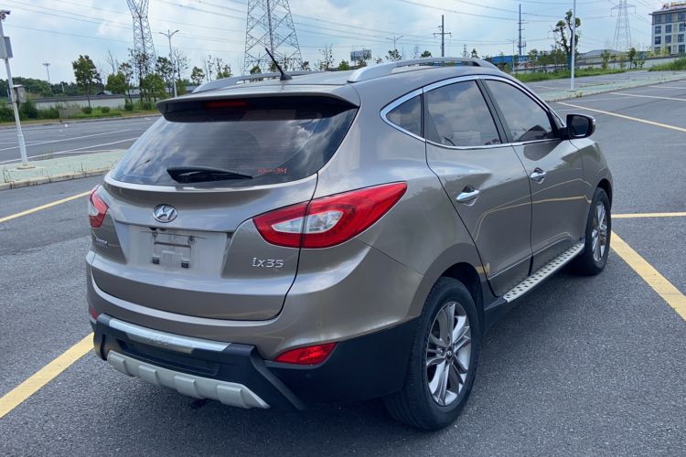 Used Hyundai ix35 2013 2.0L Automatic Two-Wheel Drive Smart GLS China IV Standard
