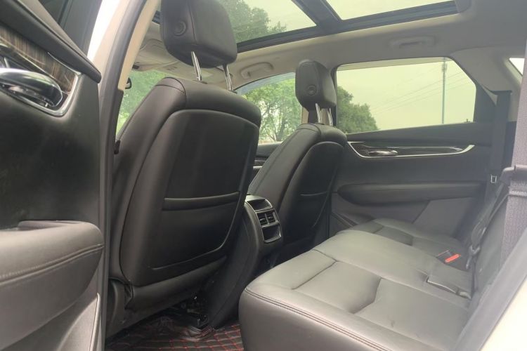 Used Cadillac XT5 2016 25T Luxury Model
