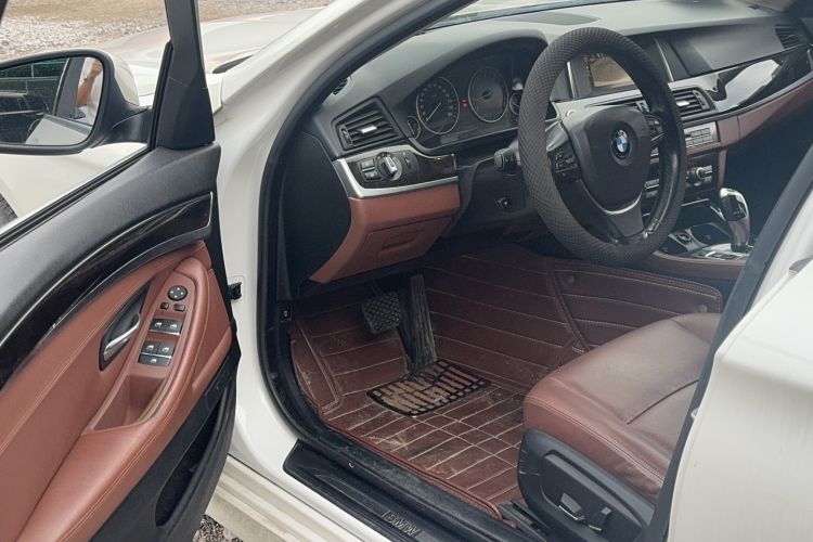 Used BMW 5 Series 2017 525Li Leading Model
