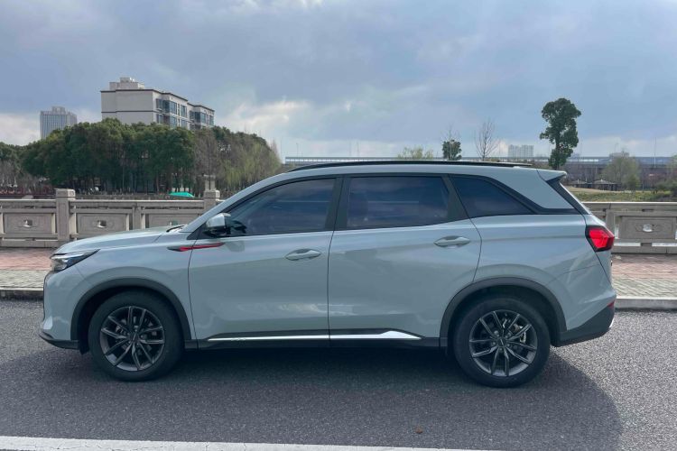 Used Dongfeng Fengon 580 2022 1.5T Automatic Enjoyment Model
