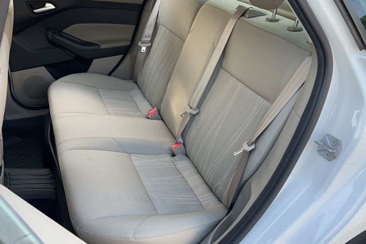 Used Ford Focus 2018 Sedan Classic 1.6L Automatic Comfort Plus Smart Drive Version