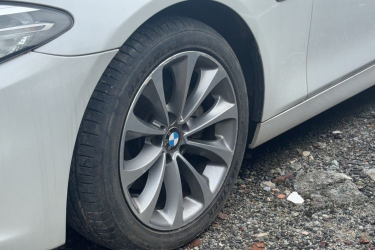 Used BMW 5 Series 2017 525Li Leading Model
