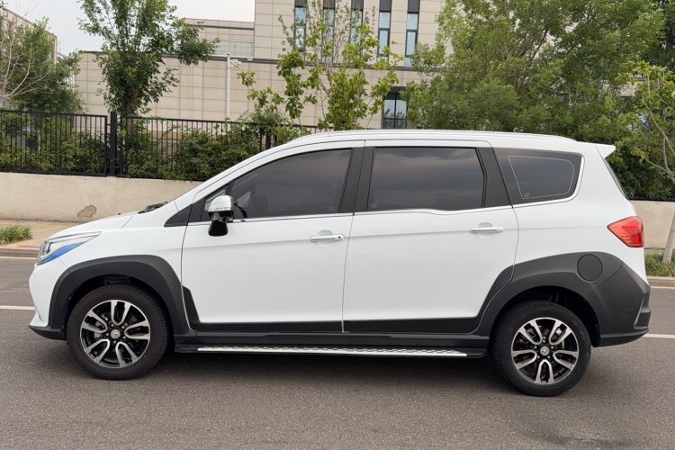 Used FAW Yingzhi G5 2016 1.5L CVT Luxury Navigation Edition
