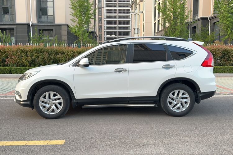 Used Honda CR-V 2015 2.4L four-wheel drive luxury version
