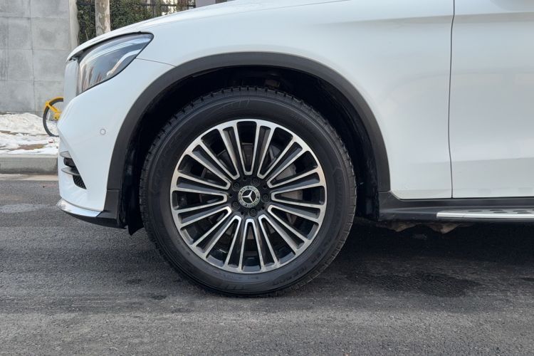 Used Mercedes-Benz GLC 2019 GLC 260 L 4MATIC Dynamic Model
