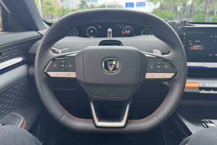 Used Changan UNI-V 2023 1.5T Prestige Model
