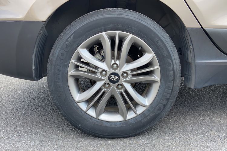 Used Hyundai ix35 2013 2.0L Automatic Two-Wheel Drive Smart GLS China IV Standard
