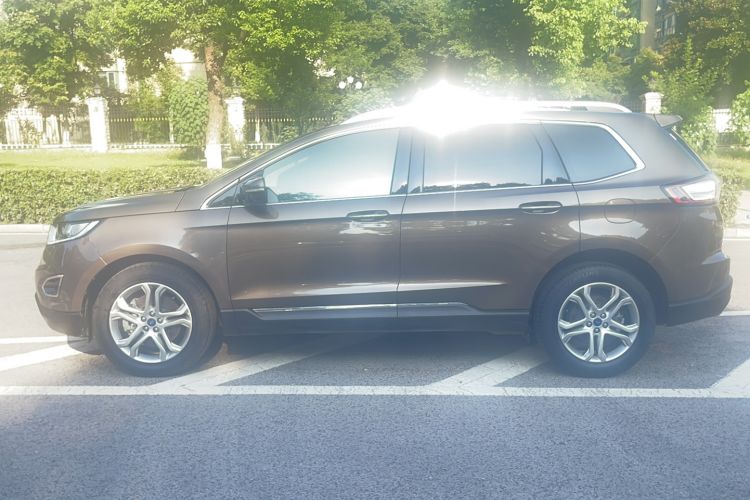 Used Ford Edge 2018 EcoBoost 245 Two-Wheel-Drive Titanium 7-Seater China VI Standard
