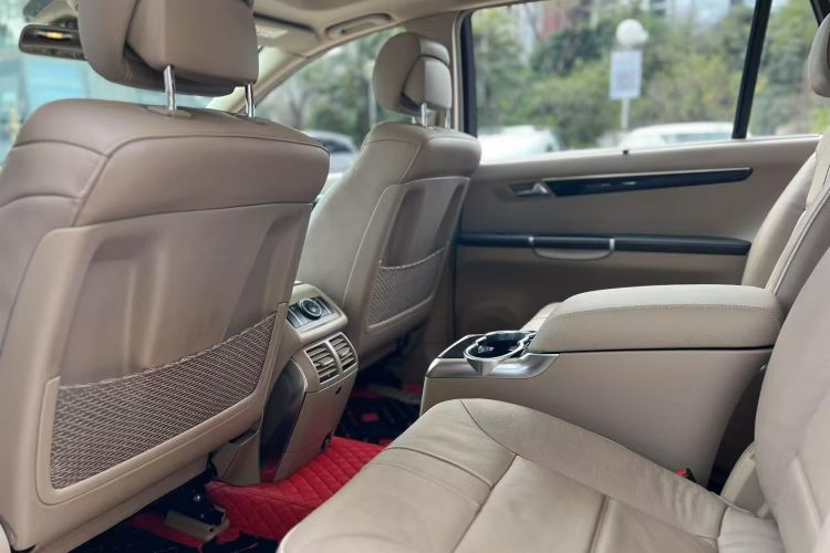 Used Mercedes-Benz R-Class 2014 R 320 4MATIC Luxury Model