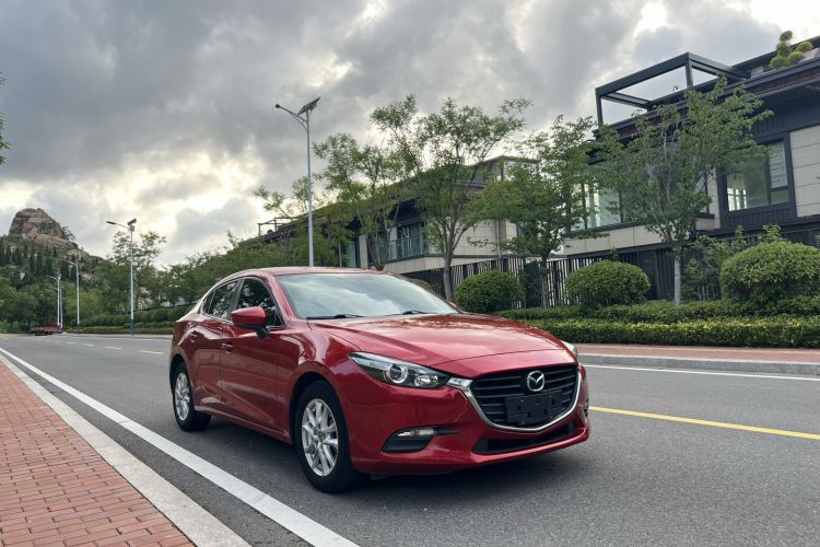Used Mazda Mazda 3 Axela 2019 Cloud-Controlled Version Sedan 1.5L Automatic Comfort Trim China V Standard
