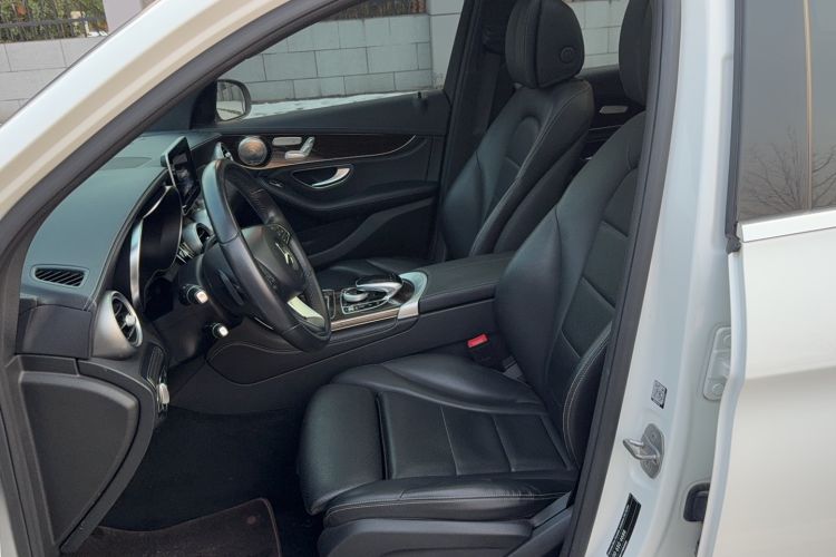 Used Mercedes-Benz GLC 2019 GLC 260 L 4MATIC Dynamic Model
