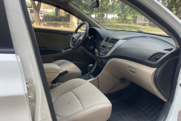 Used Hyundai Verna 2014 1.4L Automatic Smart GLS
