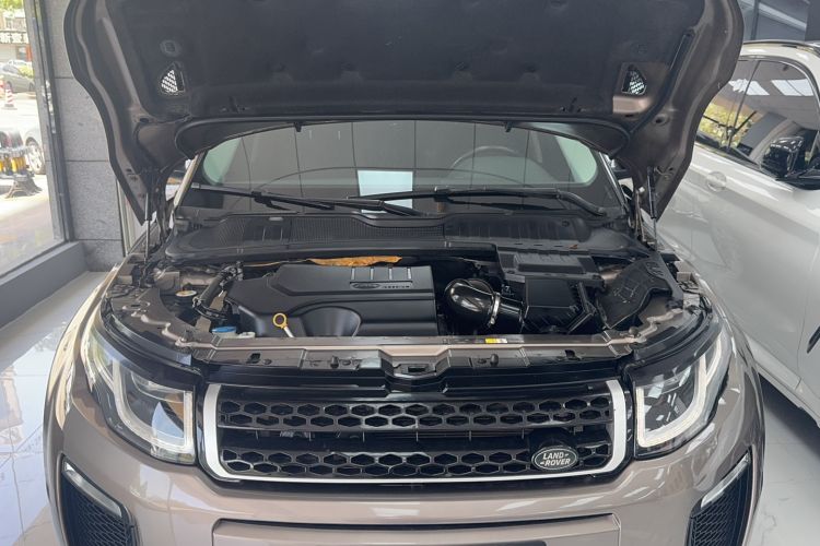 Used Land Rover Range Rover Evoque 2018 240 PS HSE DYNAMIC All-Wheel Drive Edition
