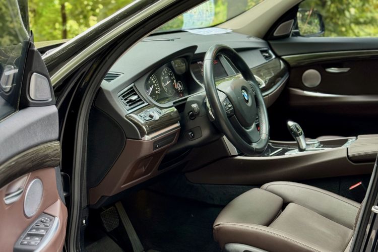 Used BMW 5 Series GT 2014 535i Luxury Edition
