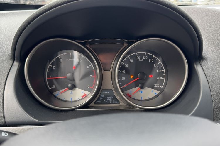 Used Geely Auto GX7 2015 Classic Edition 1.8L Manual Elite Model China V Standard
