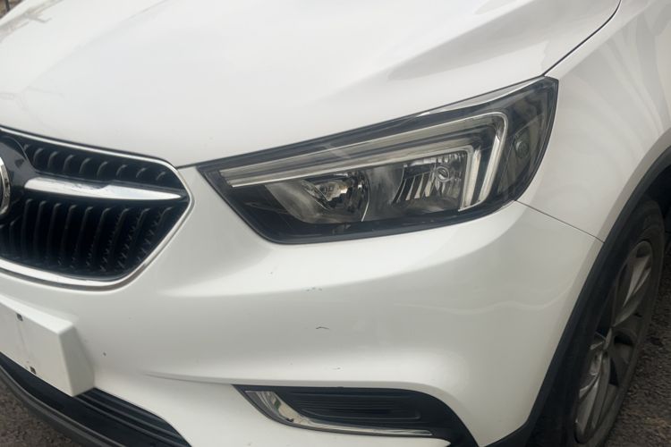 Used Buick Encore 2018 18T Automatic Two-Wheel Drive Urban Fashion Model
