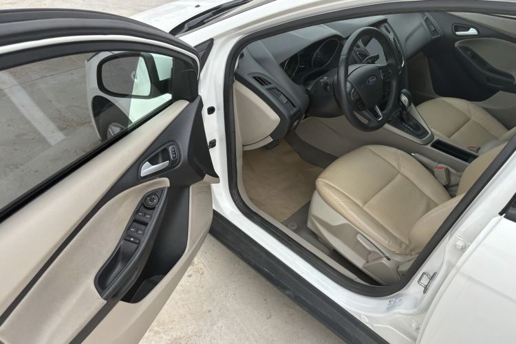 Used Ford Focus 2017 Sedan 1.6L Automatic Comfort Plus SmartDrive Edition
