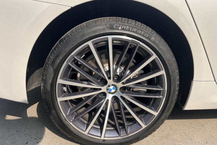 Used BMW 5 Series 2022 Second Facelift 530Li Leading Edition M Sport Package
