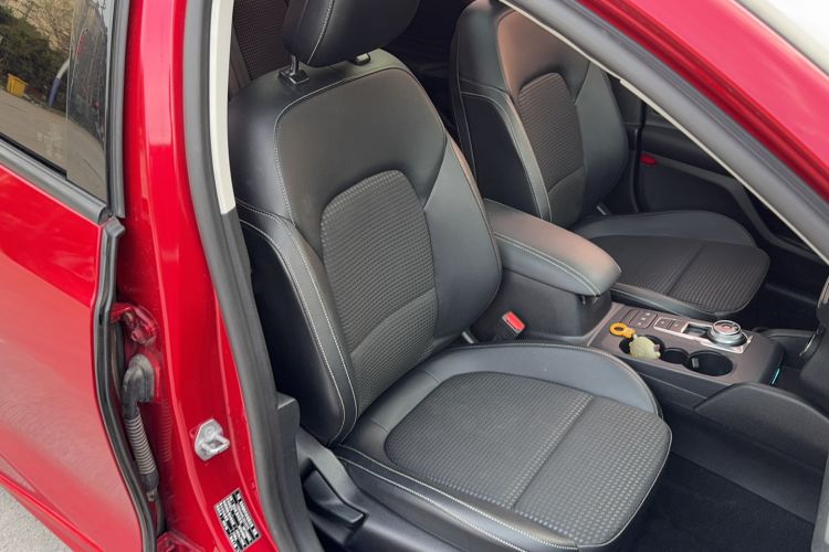 Used Ford Focus 2020 Hatchback EcoBoost 180 Automatic Trend Edition
