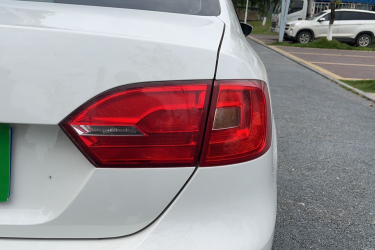 Used Volkswagen Sagitar 2014 Revised Version 1.6L Automatic Leading Edition
