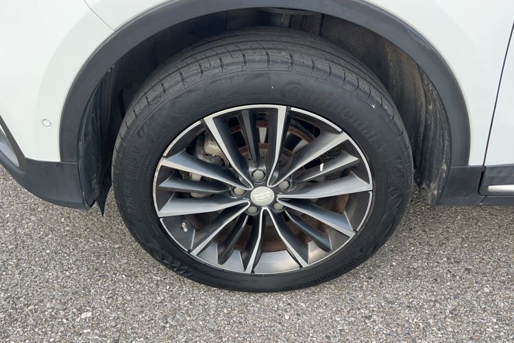 Used Geely Auto Emgrand X7 Sport 2018 1.8TD Automatic Two-Wheel Drive ZhiZun Model with 4G Connectivity
