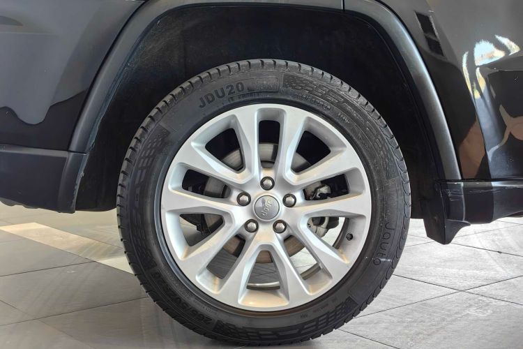 Used  Grand Cherokee 2017 3.0L Comfort Navigation Edition