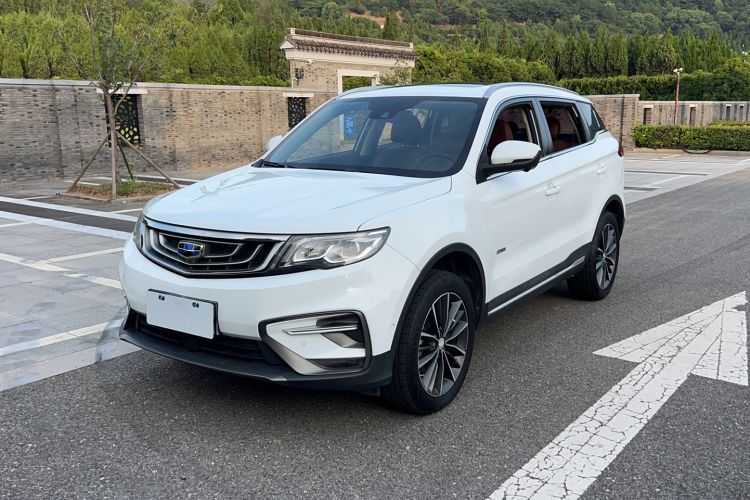 Used Geely Auto Emgrand X7 Sport 2018 1.8TD Automatic Two-Wheel Drive ZhiZun Model with 4G Connectivity
