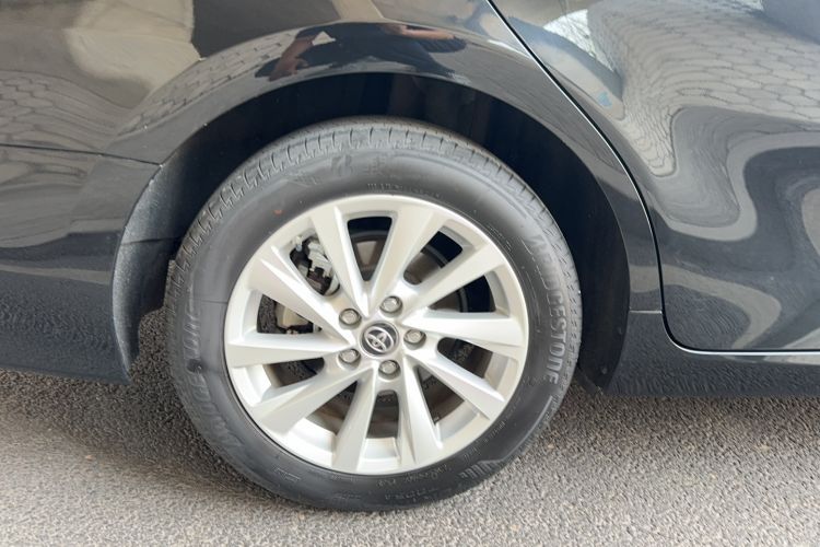 Used Toyota Camry 2021 2.0G Luxury Edition
