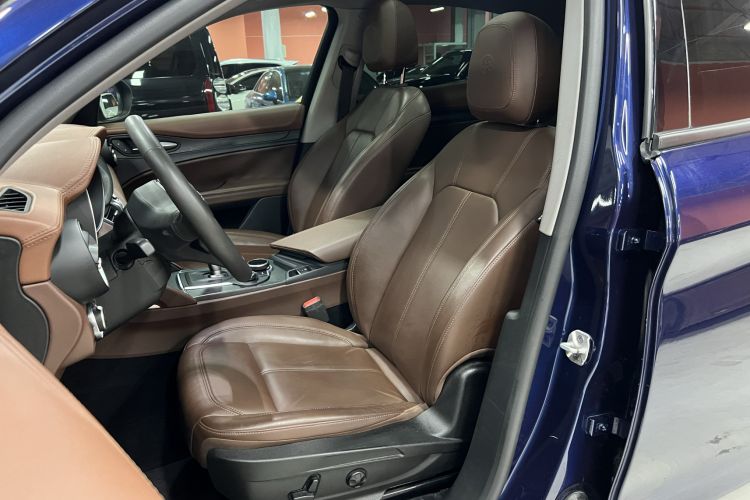 Used Alfa Romeo Stelvio 2017 2.0T 200HP Elite Edition
