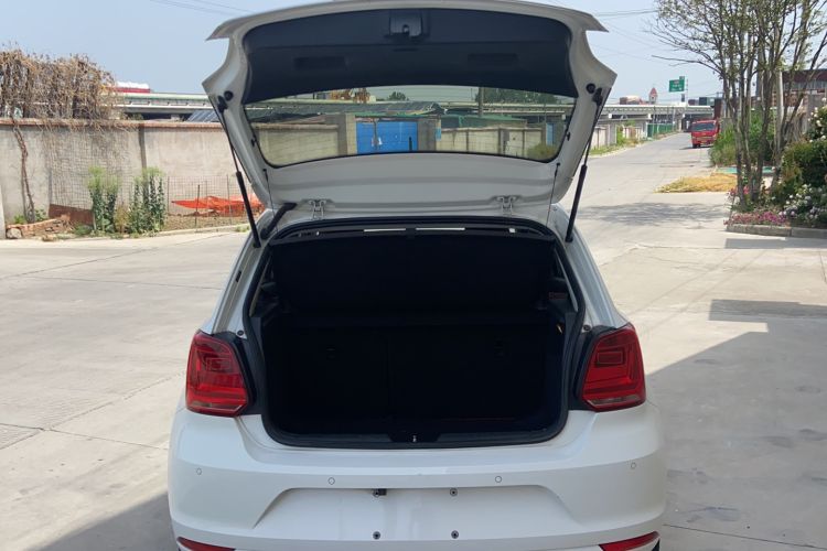 Used Volkswagen Polo 2018 1.5L Automatic Enjoyment Model
