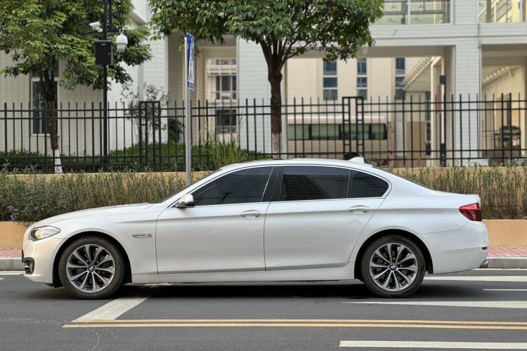 Used BMW 5 Series 2017 525Li Leading Model
