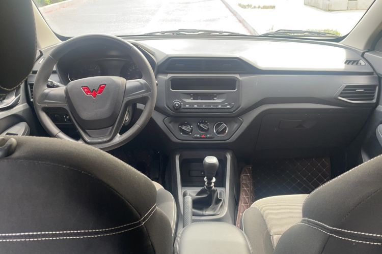 Used Wuling Hongguang 2021 1.5L S Base Version LAR
