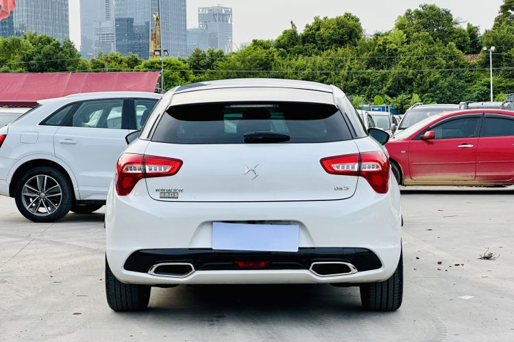 Used  5 2014 1.6T Luxury Edition THP160
