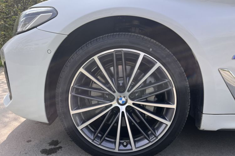 Used BMW 5 Series 2022 Second Facelift 530Li Leading Edition M Sport Package
