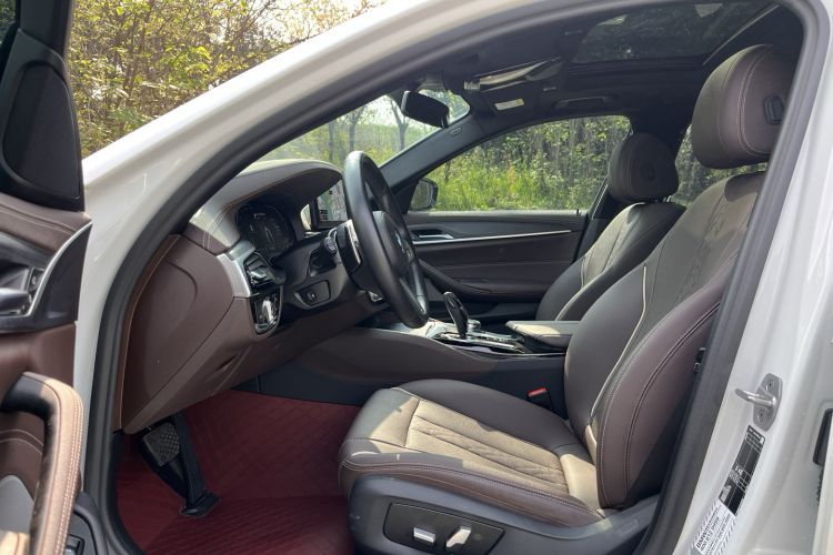 Used BMW 5 Series 2022 Second Facelift 530Li Leading Edition M Sport Package
