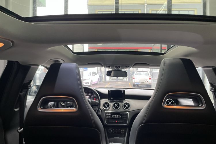 Used Mercedes-Benz GLA 2015 GLA 200 Fashion Model
