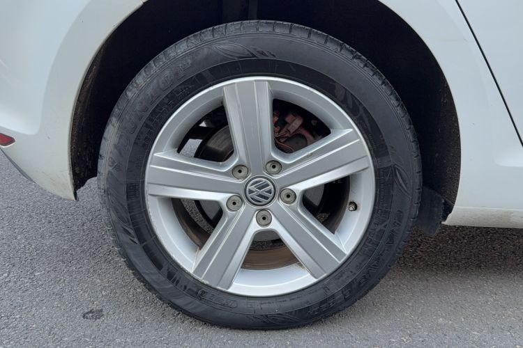 Used Volkswagen Golf 2015 1.4TSI Automatic Luxury Model
