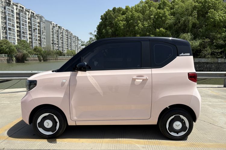 Used Wuling Hongguang MINIEV 2021 Macaron Premium Model – Lithium Iron Phosphate
